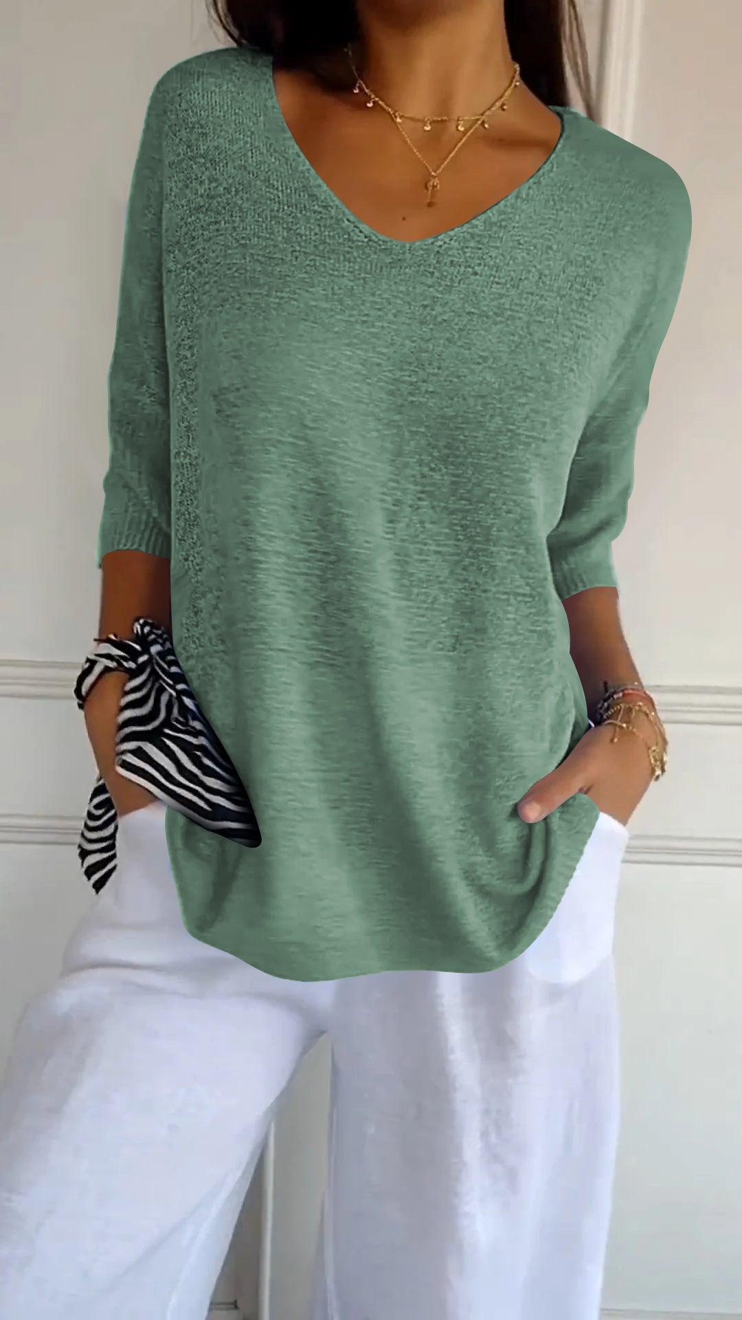 Danielle | Knit Top with V-neck